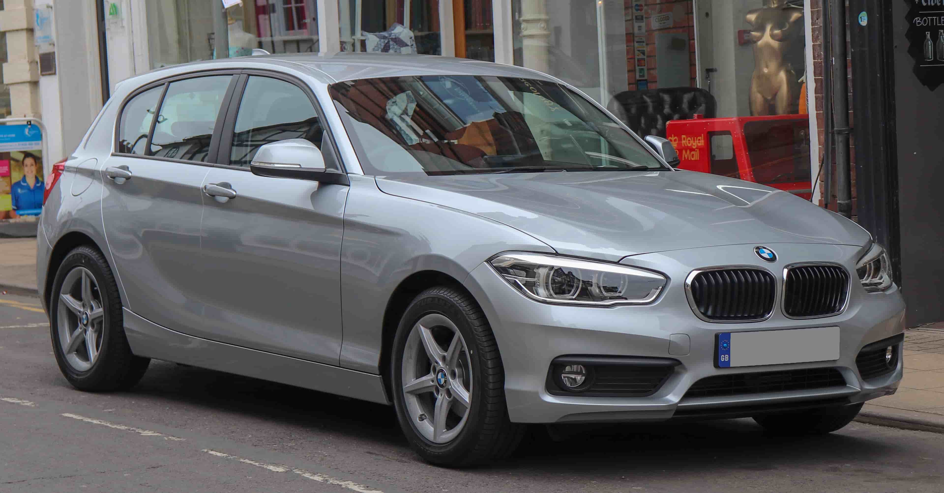 https://upload.wikimedia.org/wikipedia/commons/1/1a/2019_BMW_116d_SE_Business_1.5_Front.jpg
